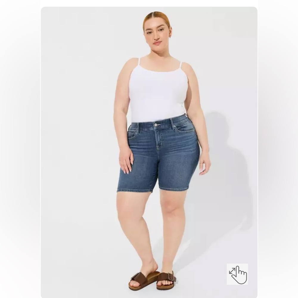 Torrid - Bombshell 8” Bermuda Short Premium Stretch